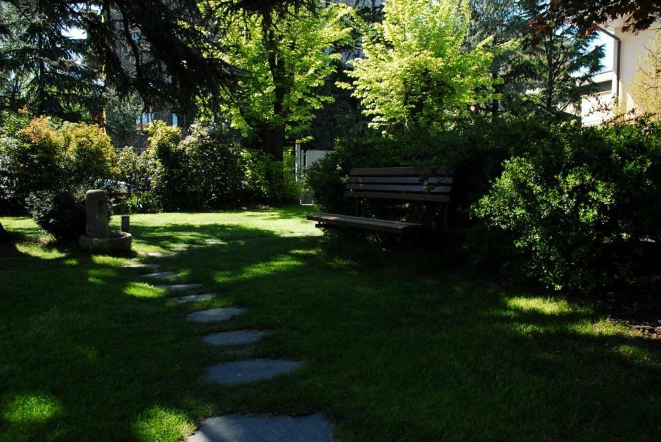 La Villa Del Cedro Monza Luaran gambar