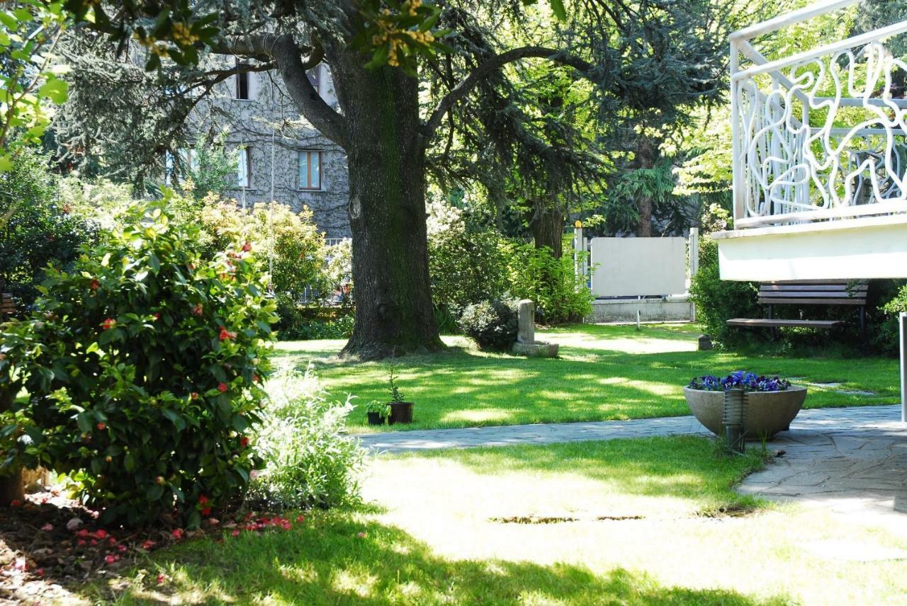 La Villa Del Cedro Monza Luaran gambar