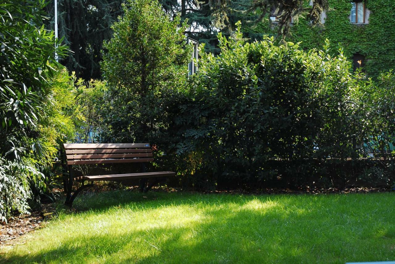 La Villa Del Cedro Monza Luaran gambar